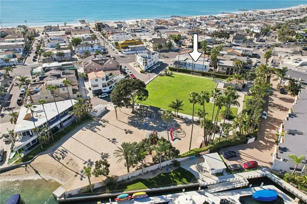 4404 Channel Place, Newport Beach, CA 92663 - #1