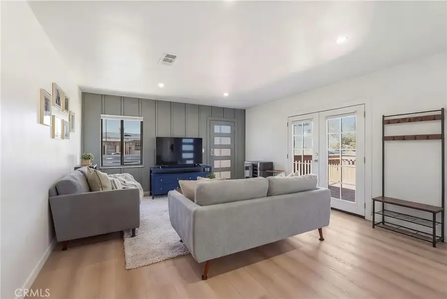 910 Arwin Street, Pasadena, CA 91103 - #3