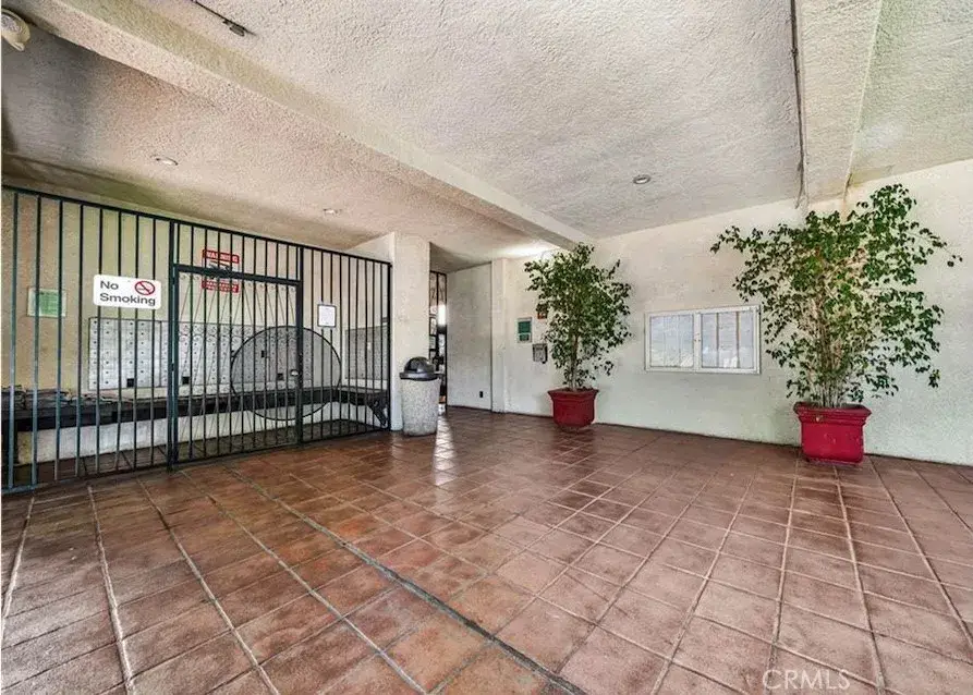 5460 White Oak #G101, Encino, CA 91316 - #2