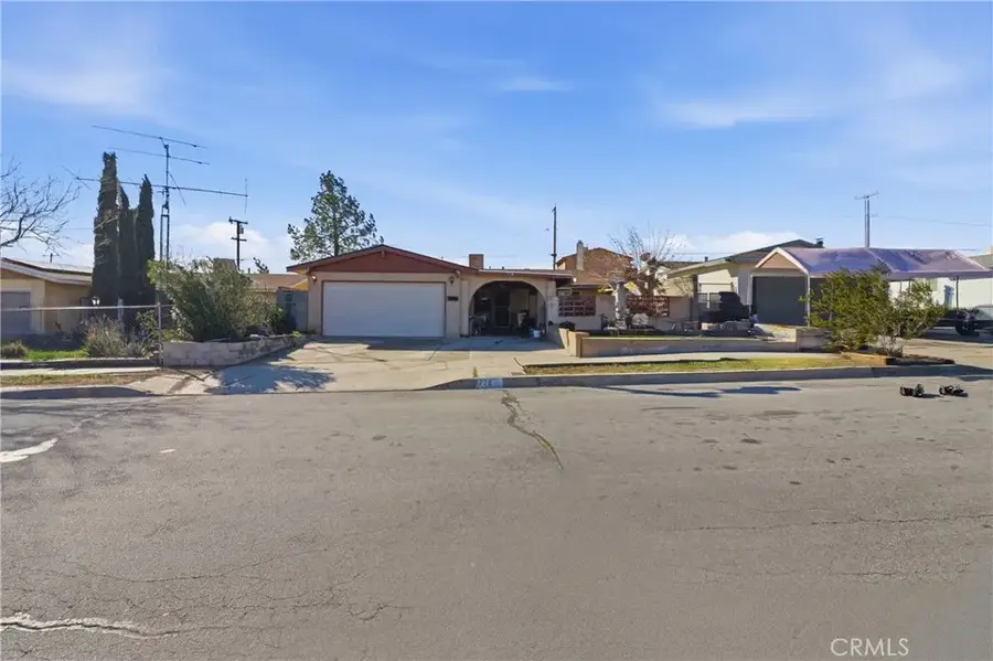 1728 De Anza St, Barstow, CA 92311 - #3