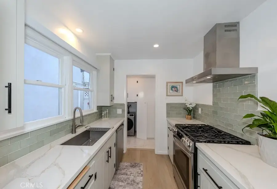 83 63rd Place, Long Beach, CA 90803 - #2