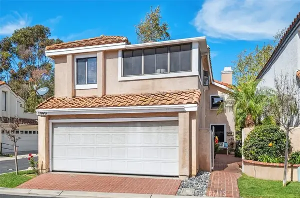 1945 Sundance, Costa Mesa, CA 92627