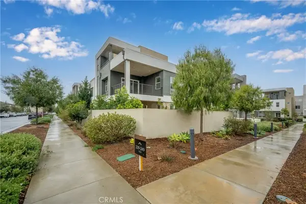 229 Chorus, Irvine, CA 92618