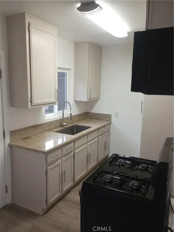 813 E Imperial, Los Angeles, CA 90059