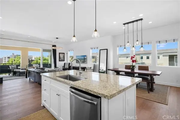 251 Follyhatch, Irvine, CA 92618