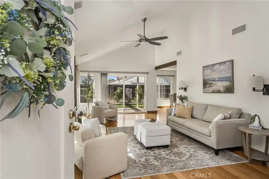 6 Whitecloud, Irvine, CA 92614 - #3