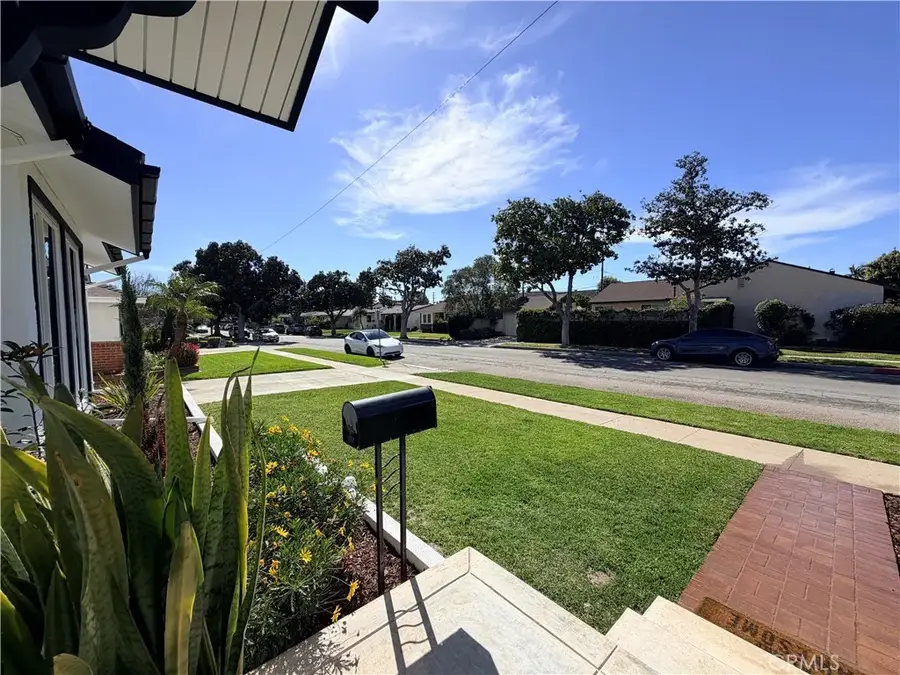 3048 Knoxville, Long Beach, CA 90808 - #3