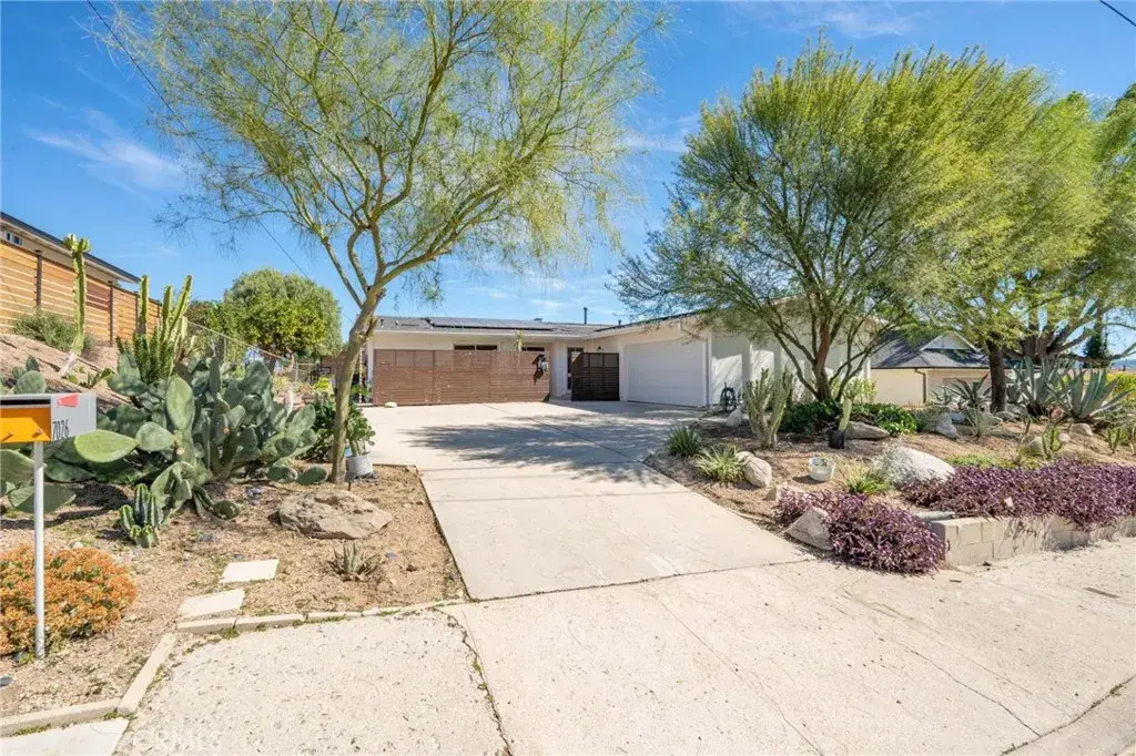 7026 Middlesbury Ridge, West Hills, CA 91307 - #1