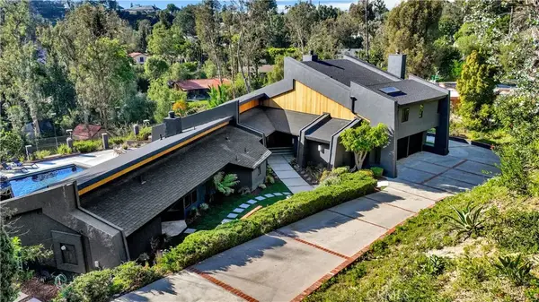 9752 Rangeview, North Tustin, CA 92705