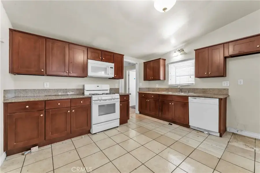 20020 Alburtis Avenue, Lakewood, CA 90715 - #2