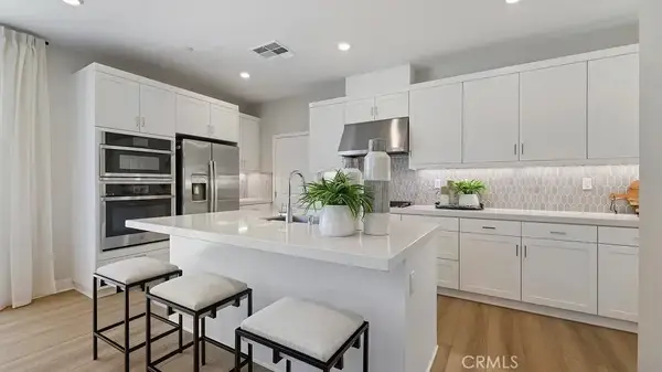 27540 Grand Fir Way, Valencia, CA 91381