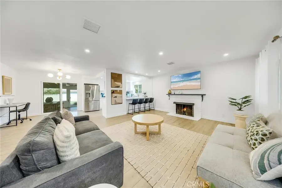 1603 E Chestnut Ave, Orange, CA 92867 - #3