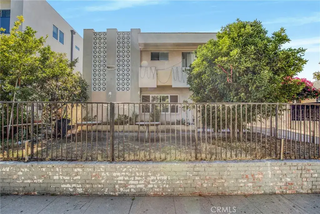 6651 Beck, North Hollywood, CA 91606 - #1
