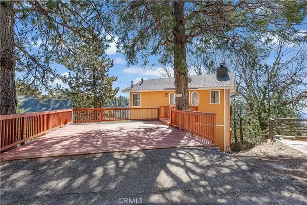 31701 Panorama, Running Springs, CA 92382