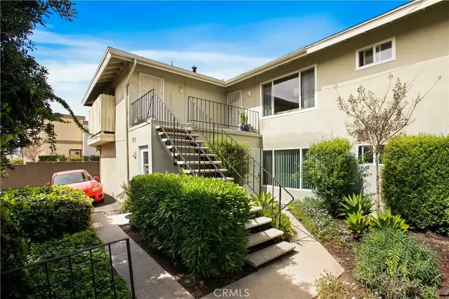 17021 Pinehurst, Huntington Beach, CA 92647 - #3