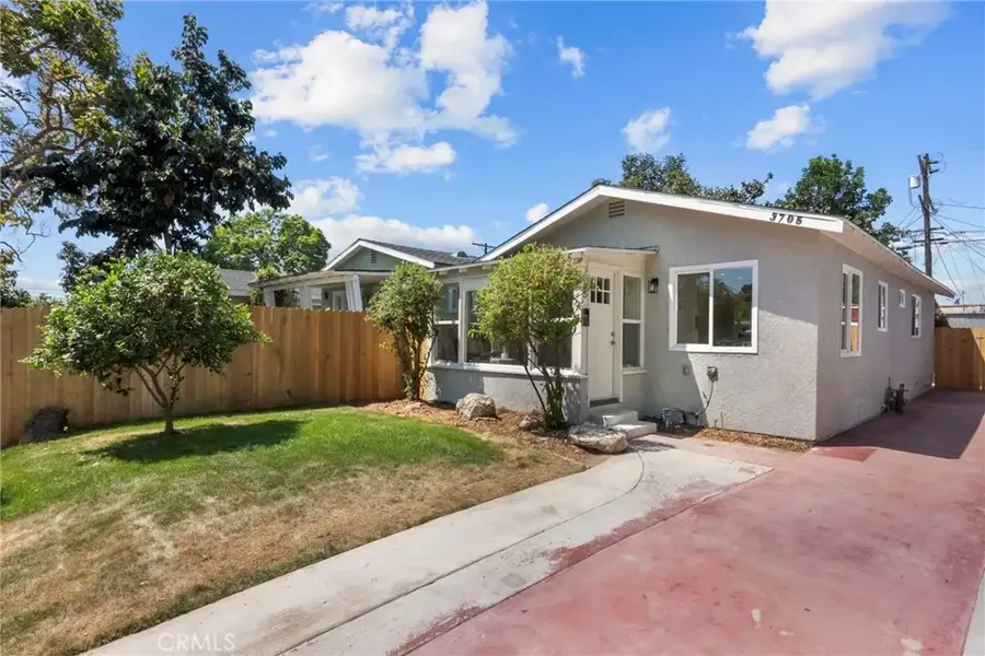 3705 S St Andrews, Los Angeles, CA 90018 - #2