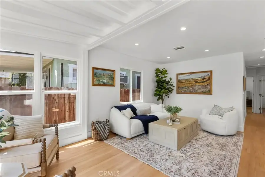 3705 S St Andrews, Los Angeles, CA 90018 - #3