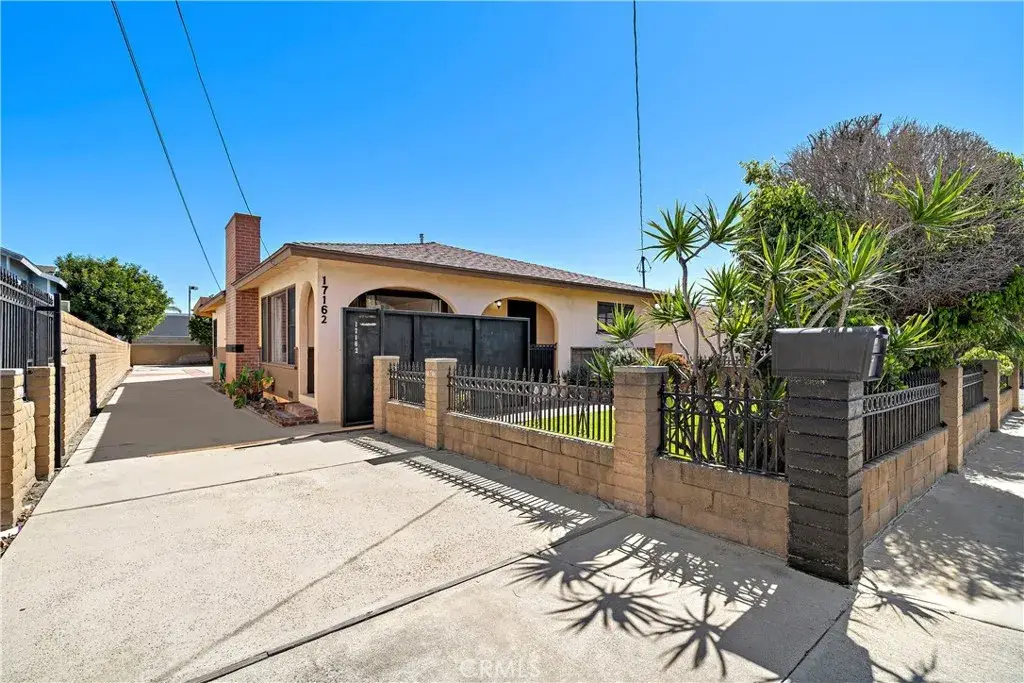 17162 Elm Lane, Huntington Beach, CA 92647 - #1