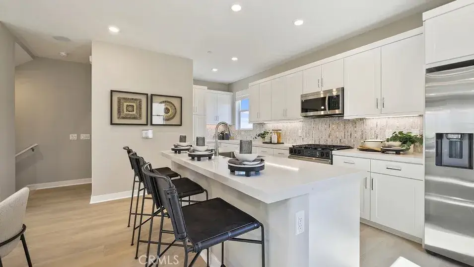 26852 Serif Place, Valencia, CA 91381 - #1