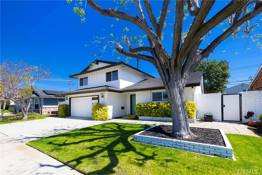 19622 Canberra Ln, Huntington Beach, CA 92646 - #3