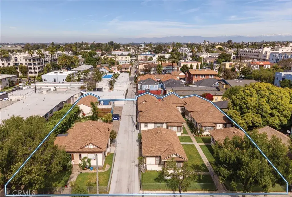 613-627 W 4th Street, Long Beach, CA 90802 - #1