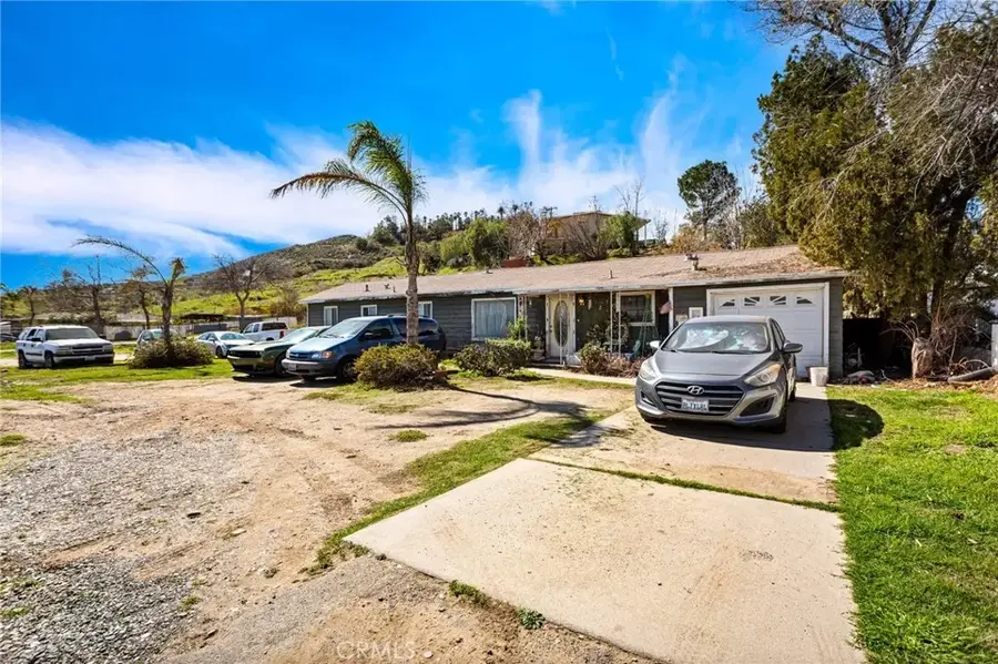 11178 Locust Ave, Bloomington, CA 92316 - #2