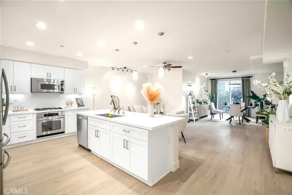 617 Rockefeller, Irvine, CA 92612