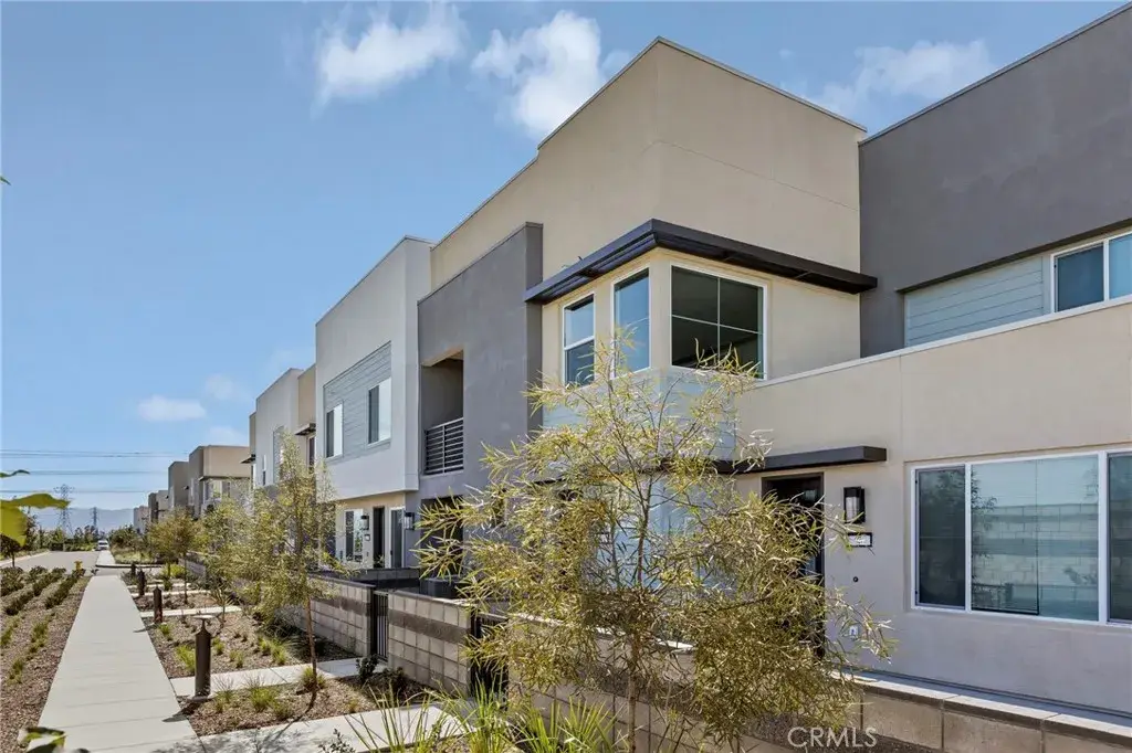 3679 W S. Eichler Paseo #11, Ontario, CA 91761 - #1