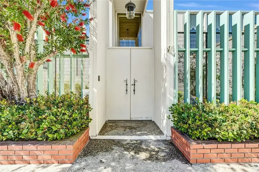 16385 Ardsley, Huntington Beach, CA 92649 - #2