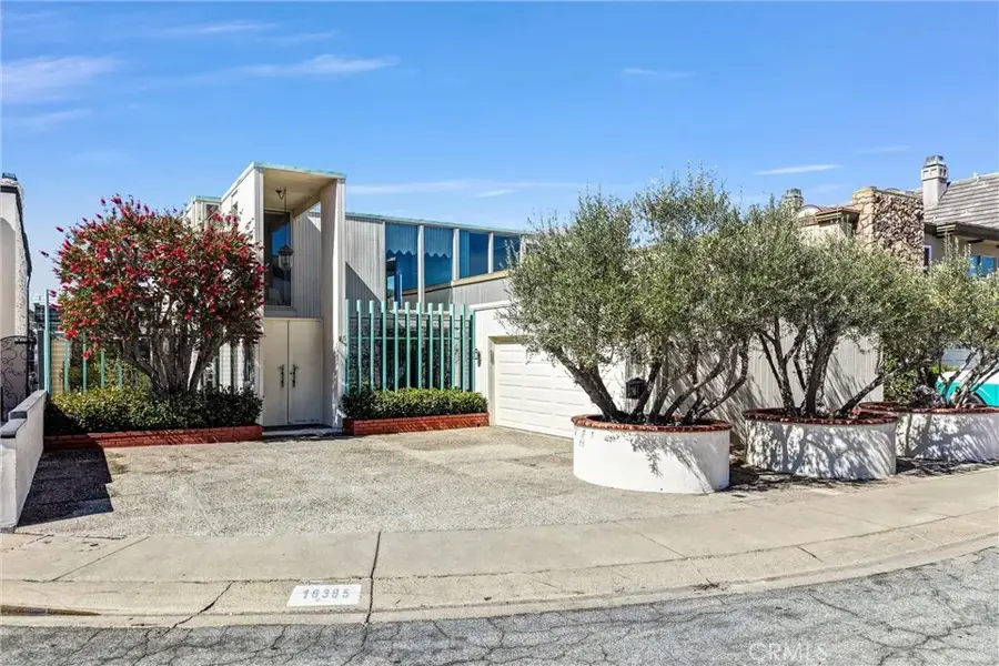 16385 Ardsley, Huntington Beach, CA 92649 - #3