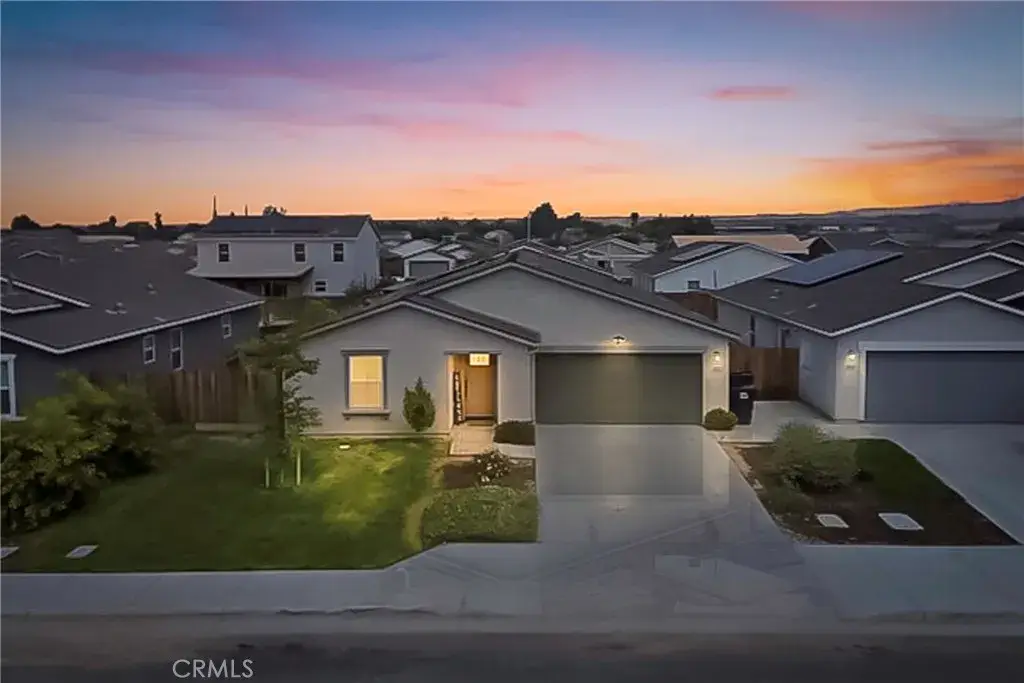 8716 Akero, Bakersfield, CA 93307 - #1