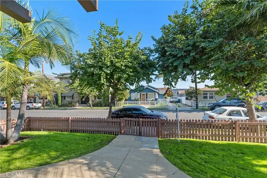 1029 Maine Avenue, Long Beach, CA 90813 - #2