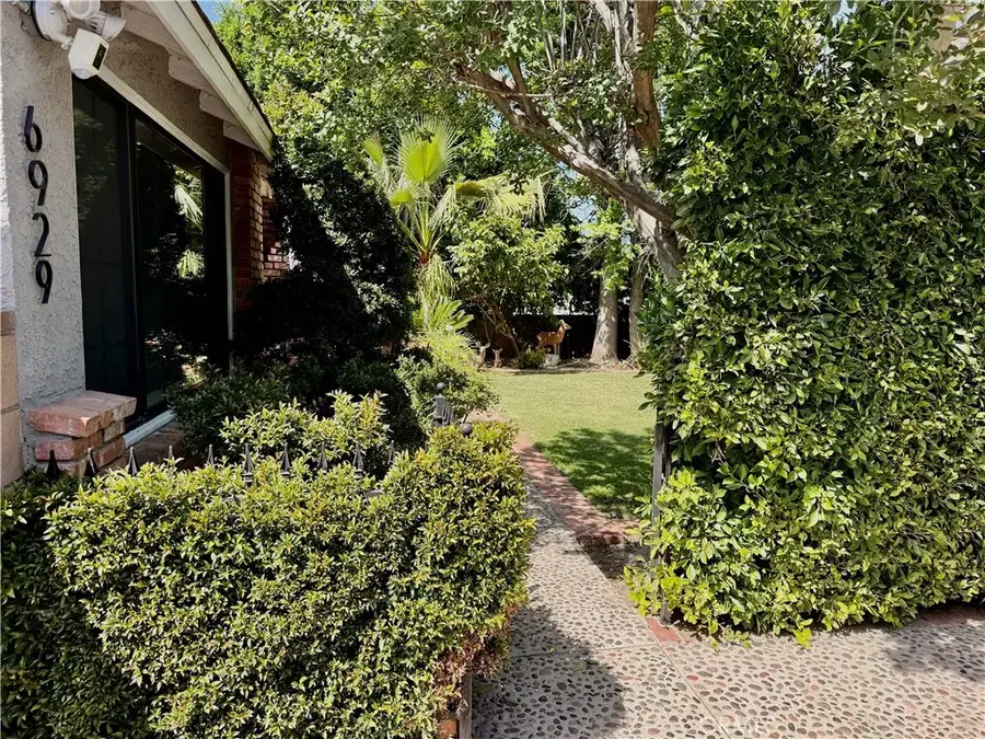 6929 Shoshone, Lake Balboa, CA 91406 - #3