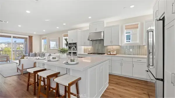 713 Sonia, Irvine, CA 92618