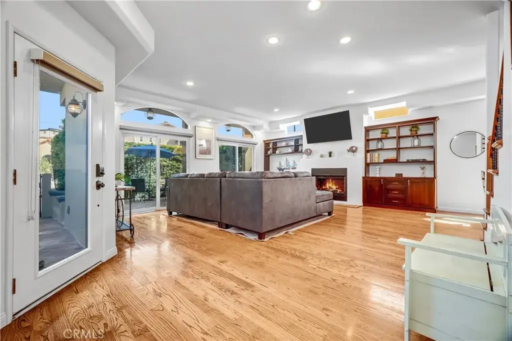 179 Pomona, Long Beach, CA 90803 - #1