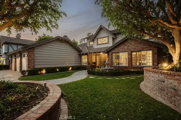 3911 E Rolling Green, Orange, CA 92867