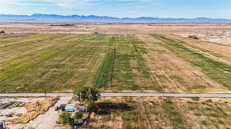 9450 E Avenue F, North Antelope Valley, CA 93535 - #2