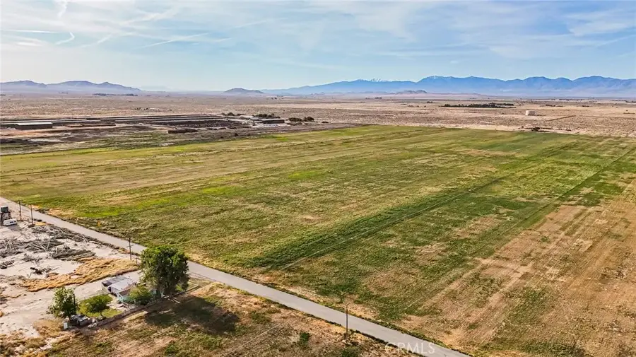 9450 E Avenue F, North Antelope Valley, CA 93535 - #3