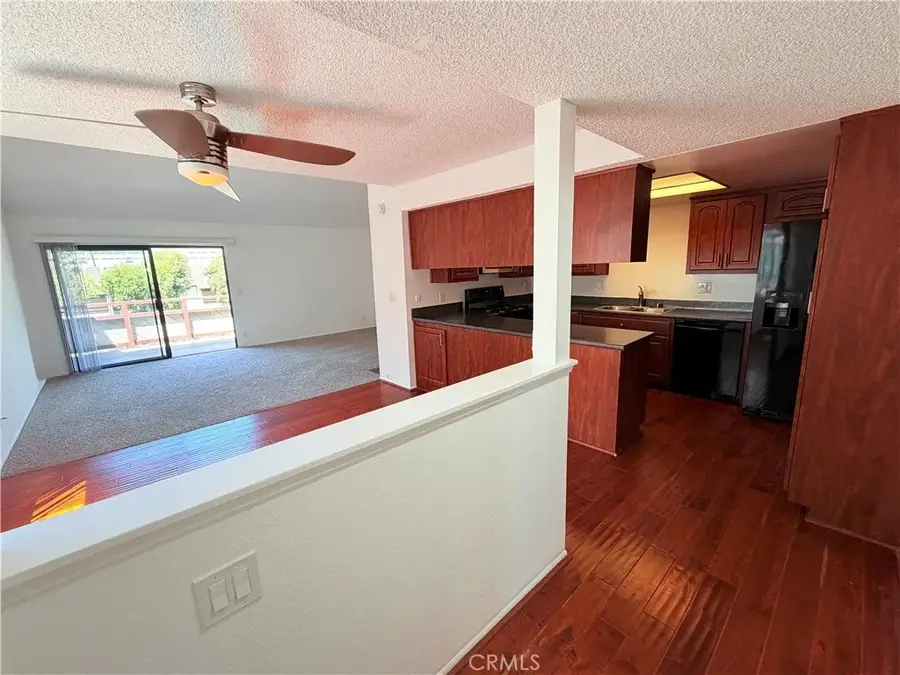 946 W 220th #218, Torrance, CA 90502 - #3