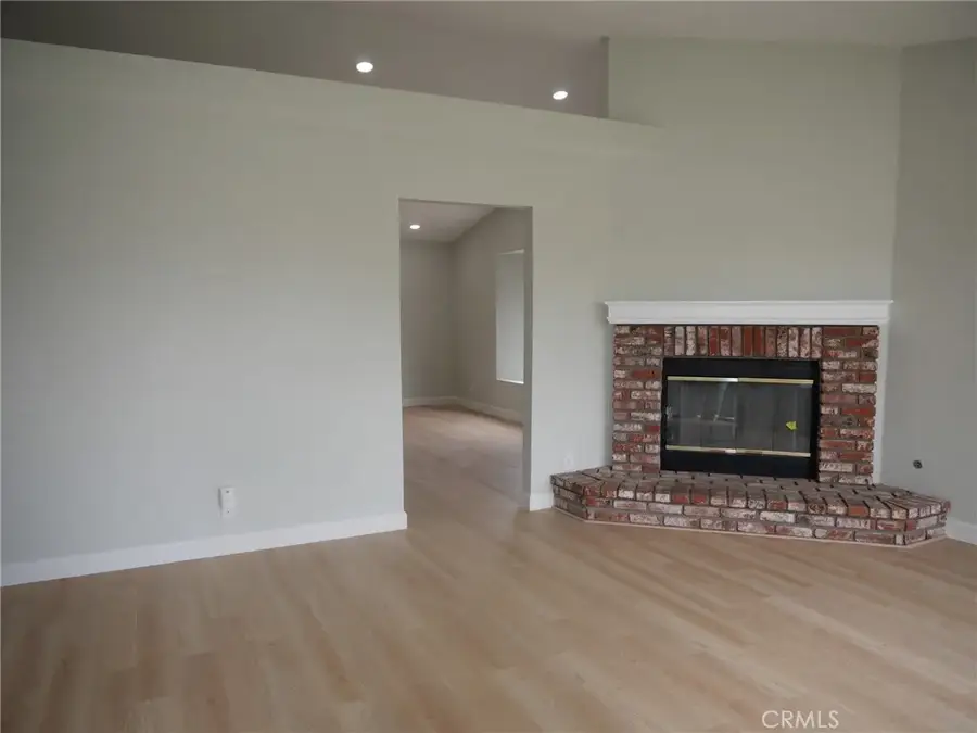18548 Avion, Bloomington, CA 92316 - #3