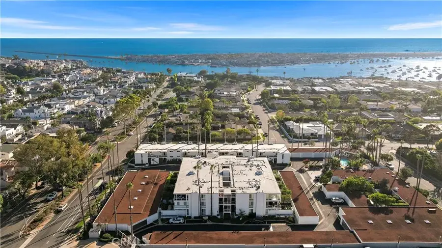 781 Avocado, Corona Del Mar, CA 92625 - #2