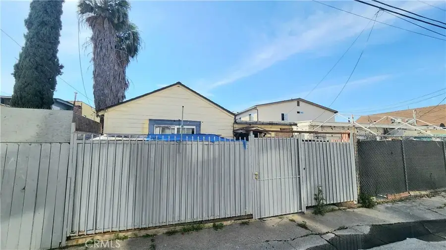 1230 N Saint Marys Court, Long Beach, CA 90813 - #3