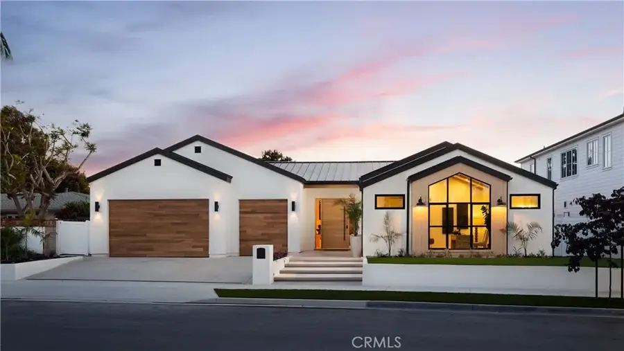 1453 Galaxy Dr, Newport Beach, CA 92660 - #2