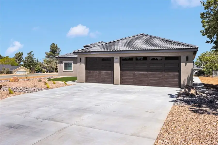 16420 Sitting Bull Street, Victorville, CA 92395 - #2