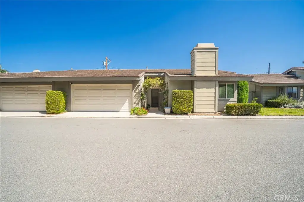 201 E Ponderosa, Anaheim, CA 92802 - #1
