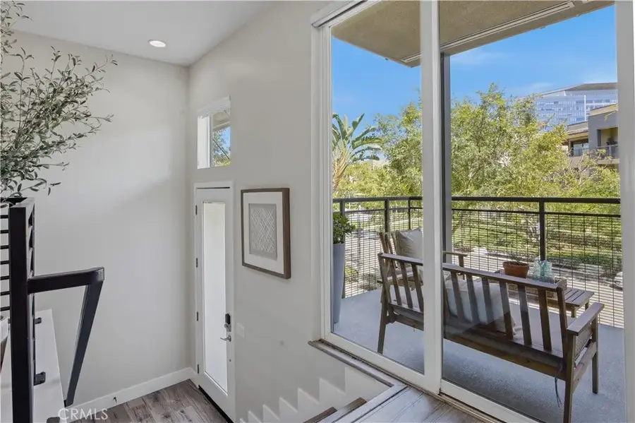 108 Rockefeller, Irvine, CA 92612 - #3