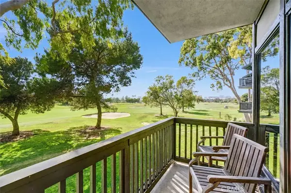 11 Las Brisas #6, Irvine, CA 92612