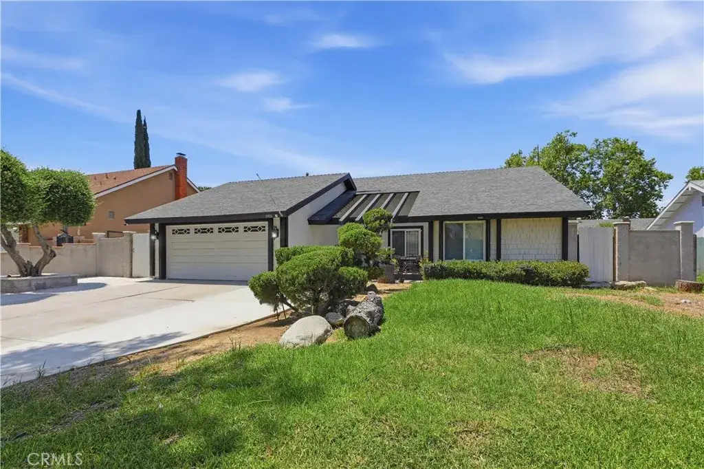 3906 New Haven Drive, Riverside, CA 92505 - #1
