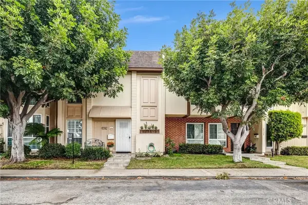 9742 Villa Pacific, Huntington Beach, CA 92646