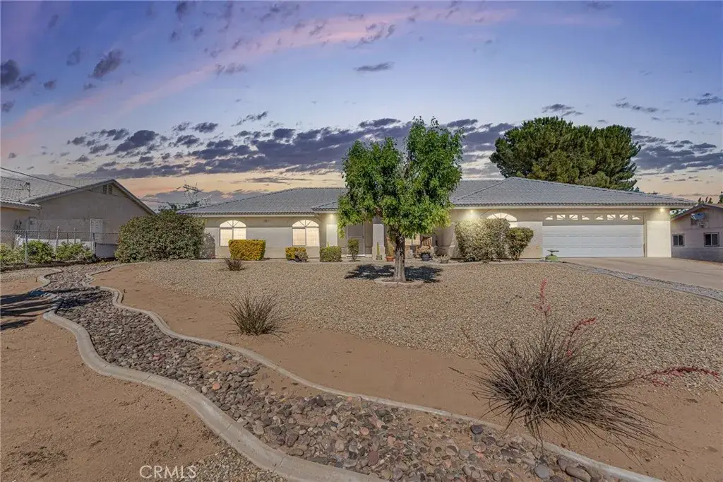 7592 Victor Ave, Hesperia, CA 92345 - #1